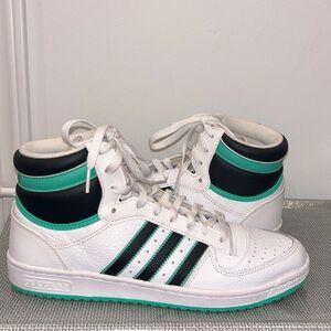 Adidas Men’s White/Green Top Ten RB J Sneaker, Size 10.5